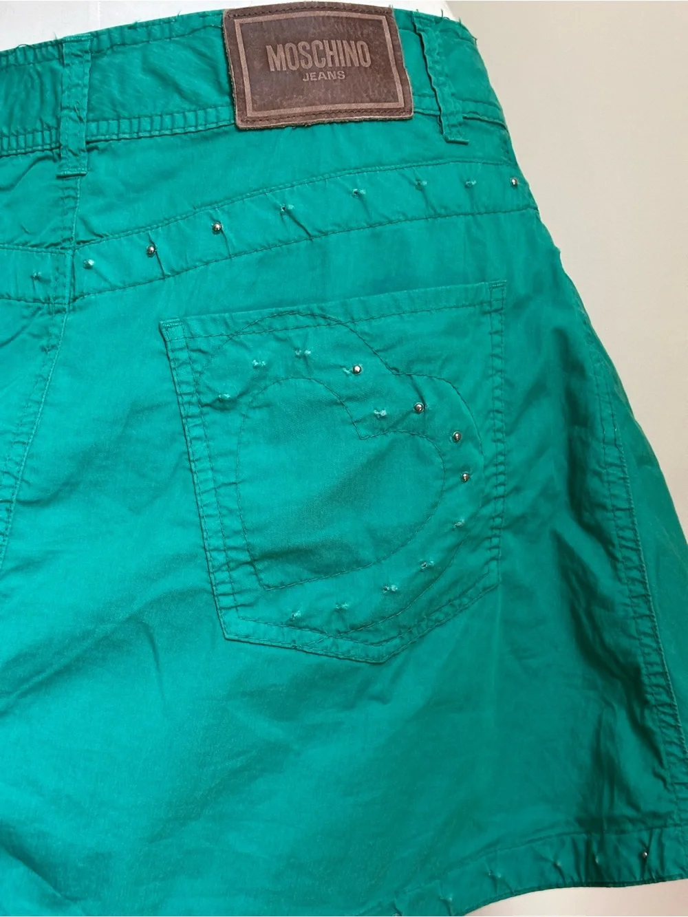 Vintage Moschino Jeans Y2K Kelly Green Skirt Studded Hearts Cotton Size 8 Medium